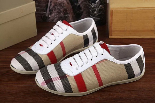 Burberry Fashion Men Sneakers--054